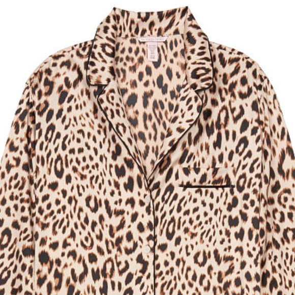 Last 1 NWT VS Medium Satin Button-Down Sleepshirt - Picture 14 of 16